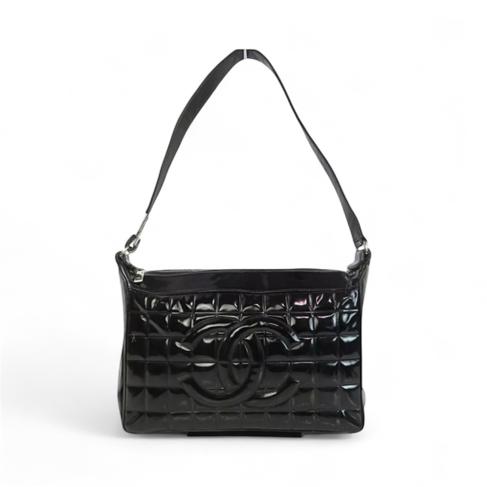 CHANEL COCO MARK CHOCOLATE BAR Shoulder Bag • EUC BLACK PATENT LEATHER
